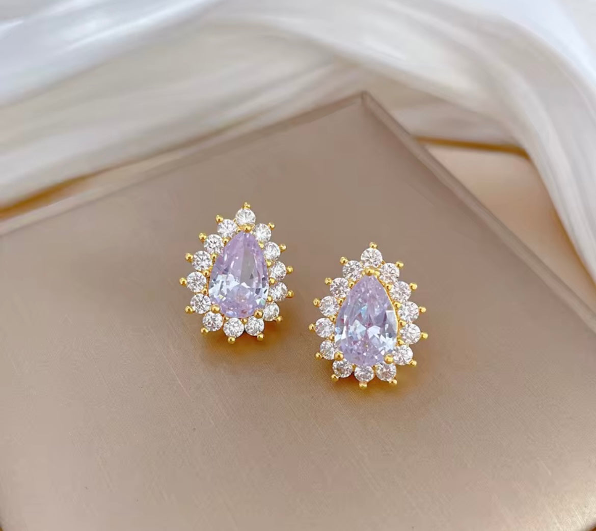 Regal Teardrop Radiance Set