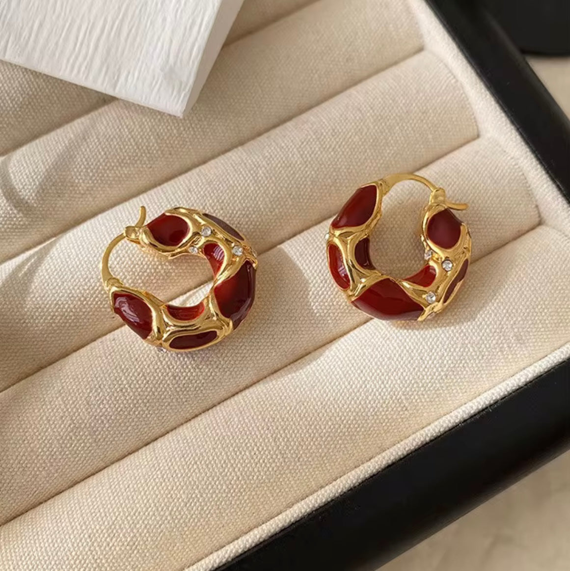Metal Texture hoop earrings